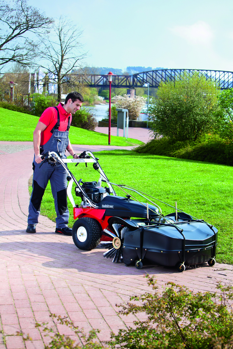 tielbürger Kehrmaschine tk48 hydrostat (Honda GXV160) – Bild 5